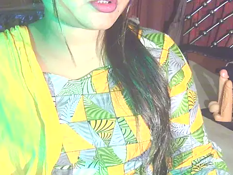 Nusrat_Faria: онлайн-секс-чат