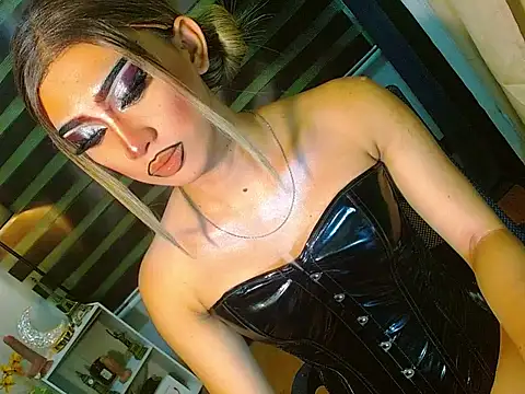HOLLYWOOD_QUEEN_88 网络视讯表演