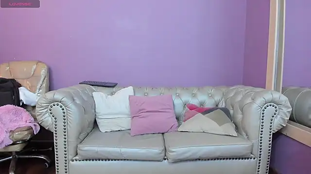 milavega_'s Live XXX Chat