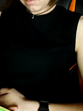Aashikalaa's Live XXX Chat