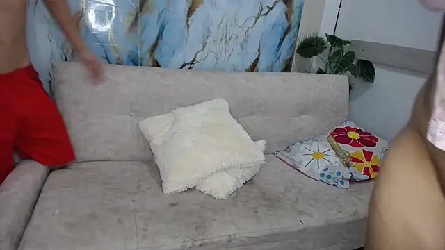 emilbrutalsex_mercilessly Adlı Modelin Canlı XXX Sohbeti