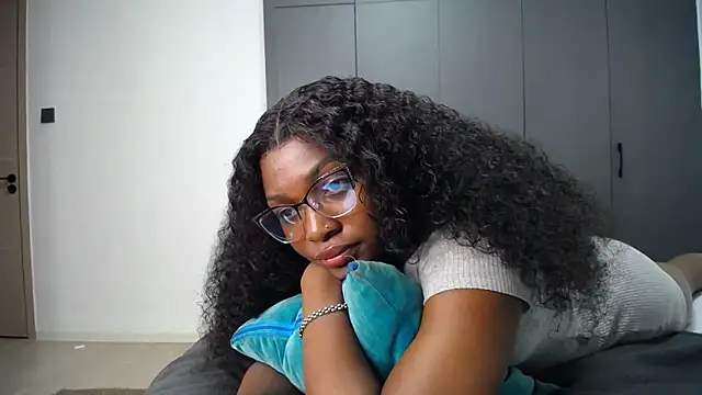 Chatroom XXX en direct de Pretty_Liya08