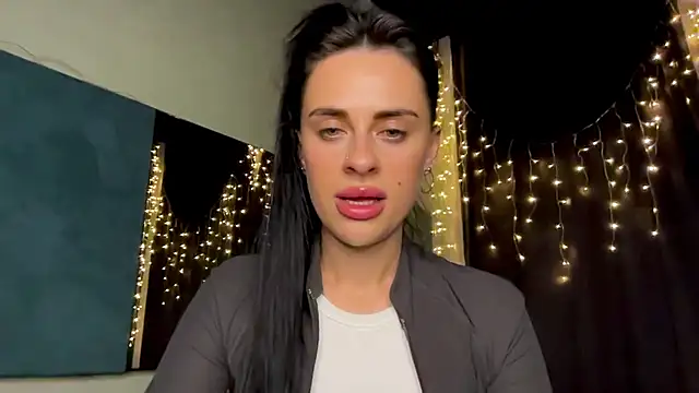 MariaValverdeee 라이브 XXX 채팅