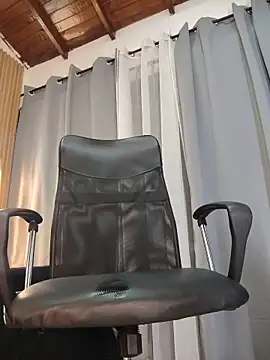 Chat XXX ao vivo de Oliver_bigblack_cock