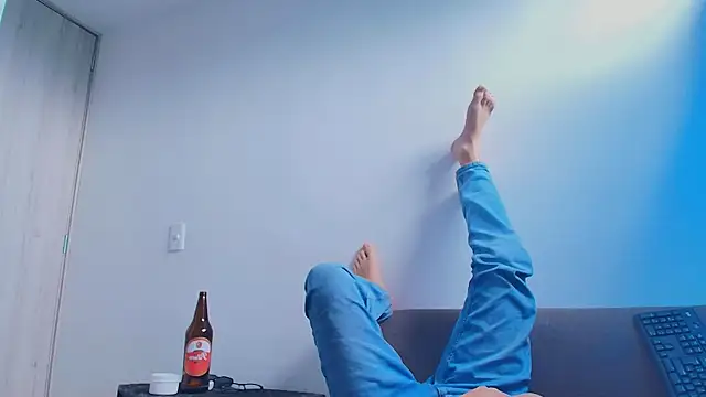 XXX chat uživo modela thomas_gun