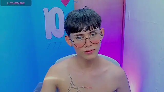 tanjiro_cute's Webcam Show