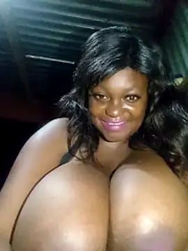Chat +18 de kinkybustyangel ao vivo