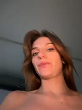 -AngelAri-'s Live XXX Chat