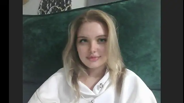 lina_milka's Webcam Show