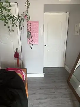 Loopsies' Live XXX Chat