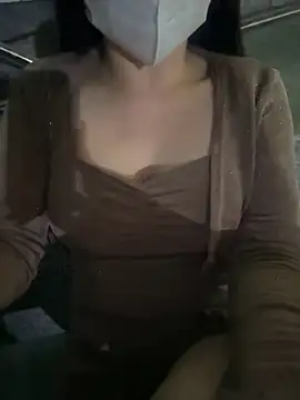 Meii-meyyn Live XXX chat