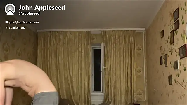 JohnDou2144 – Naživo XXX chat