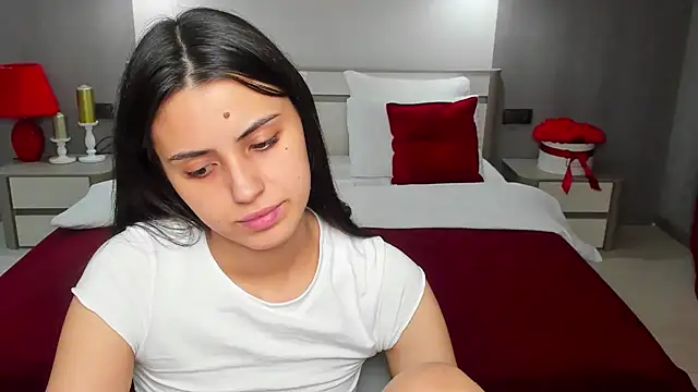 Jasmine_Stewart Chat XXX in diretta