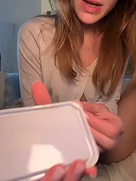 -AngelAri- – Naživo XXX chat