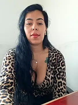 Luianna Live XXX-chat