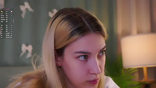 AngelicRice élő XXX-chatje