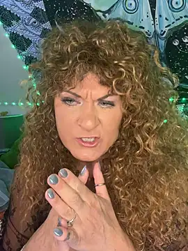 SuzyCatzz's Webcam Show