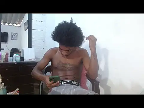 Larry-n-clouds Webcamshow