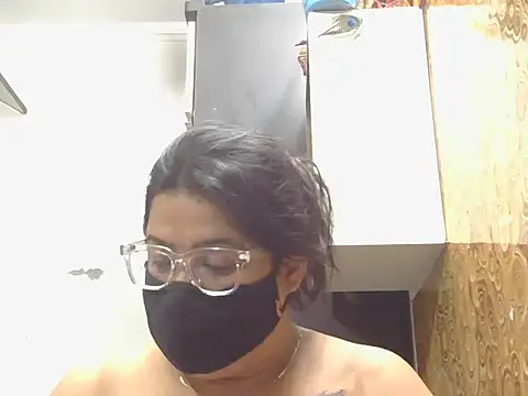 Fuckpussylickass 现场XXX聊天