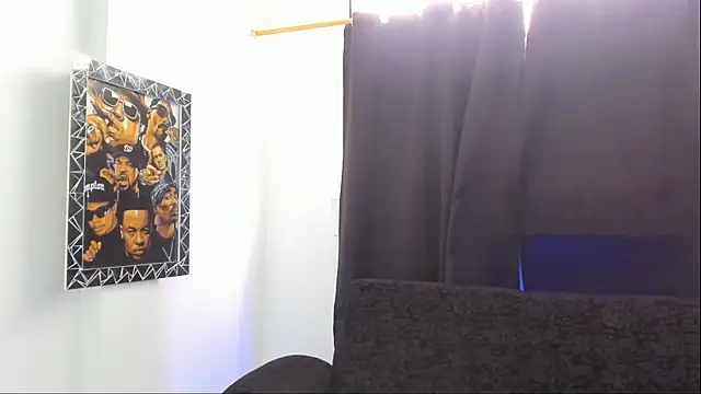 jhonnysnow17 Adlı Modelin Canlı XXX Sohbeti