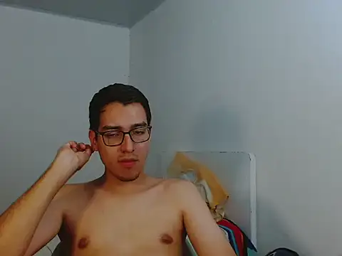 NickFin Adlı Modelin Canlı XXX Sohbeti