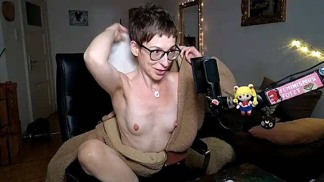 Antifistin's Live XXX Chat