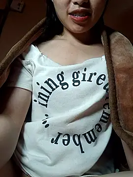 Cherry-squirtt Show Webcam