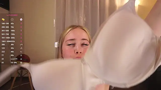 XXX chat uživo modela SusanneOsche