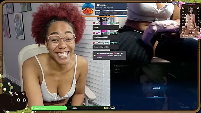 XXX chat uživo modela Cheybaaee