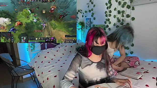 h3ntai_baby Show in webcam