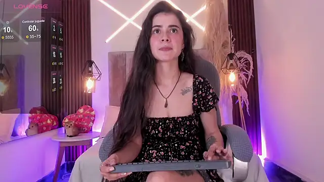 Chat +18 de dasha-rodrigues ao vivo