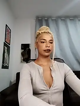 Chat +18 de Helenoir ao vivo