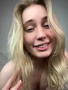 Chat +18 de LovelyMiu ao vivo