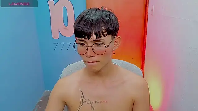 Chat +18 de tanjiro_cute ao vivo