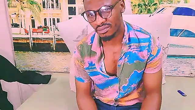 Živý XXX chat EbonyTiger69