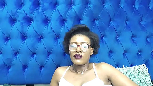 SpicyQueenxxxx Adlı Modelin Canlı XXX Sohbeti