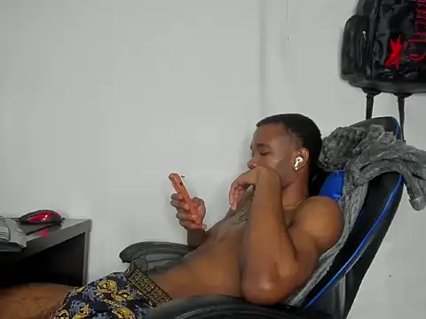 Pertunjukan Kamera Web Kofi_exotic_2