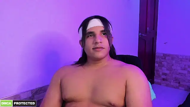 Show de latinboyfit na webcam