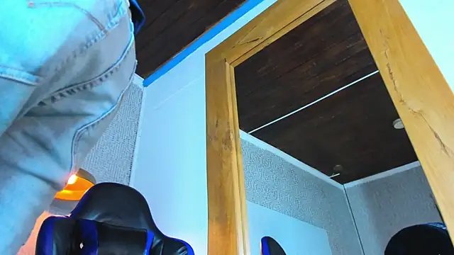 Daniel_huge22's Webcam Show