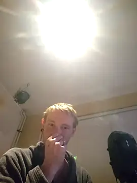 piercingpik Live XXX Chat