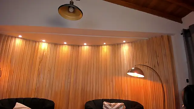 AliceHarper_ élő XXX-chatje