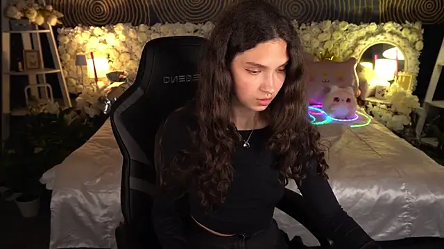 Chat XXX en directo de BabyFlowerr