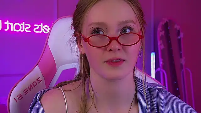 AgataFoxley Live XXX-chat