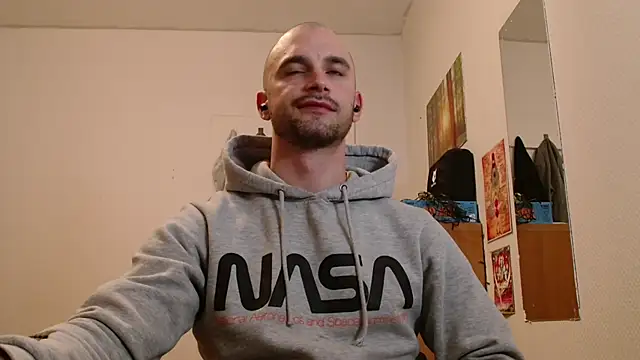 OskarBreno's Live XXX Chat