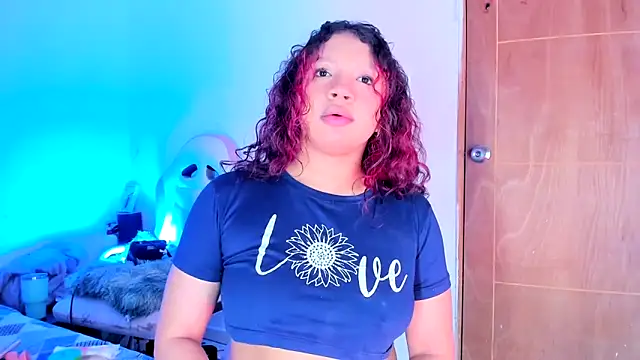 Emily_Coper18's Live XXX Chat