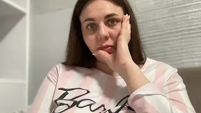 Darsy_Rox's Live XXX Chat