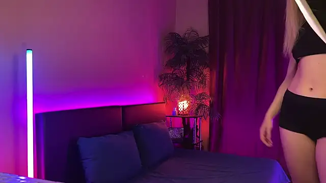 DariDolla Chat XXX live