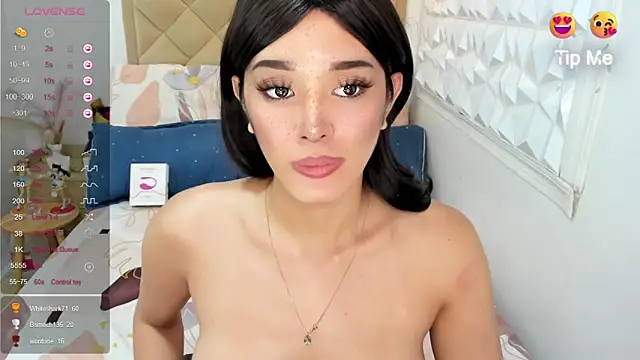 TsHeartXxx Live XXX-Chat