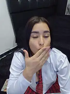 MiaReinig09 Chat XXX in diretta