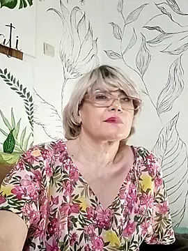Catty_Lady: απευθείας συνομιλία ΧΧΧ
